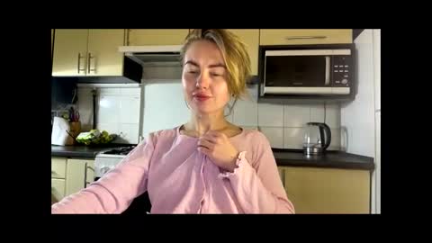 Marta online show from April 29, 9:10 pm