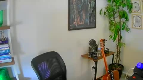 martcb1313 online show from April 24, 12:18 pm