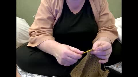 Snapshot of marthabriest chatting on November 11, 7:03 pm Martha online show from November 11, 7:03 pm