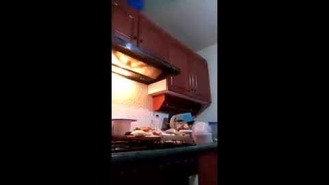 Snapshot of martin75edomex65 chatting on April 1, 4:46 am martin75edomex65 online show from April 1, 4:46 am