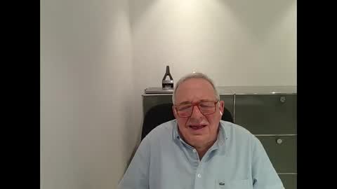 Snapshot of martin_1947 chatting on October 4, 7:45 pm martin_1947 online show from October 4, 7:45 pm