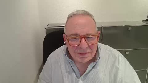 martin_1947 online show from January 18, 9:40 pm