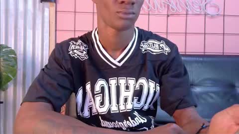 Martin online show from November 15, 1:25 am