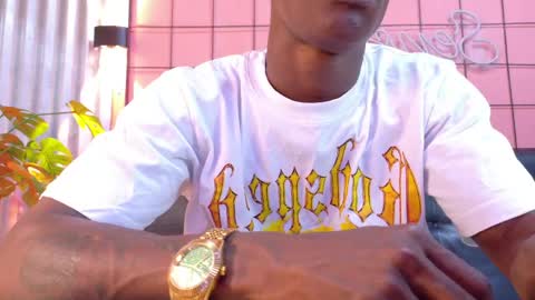 Snapshot of martin_killer chatting on May 16, 7:23 pm Martin online show from May 16, 7:23 pm