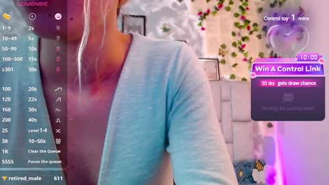 Snapshot of martina5_ chatting on December 5, 1:58 am Martina online show from December 5, 1:58 am