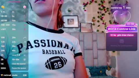 Snapshot of martina5_ chatting on December 7, 12:52 am Martina online show from December 7, 12:52 am