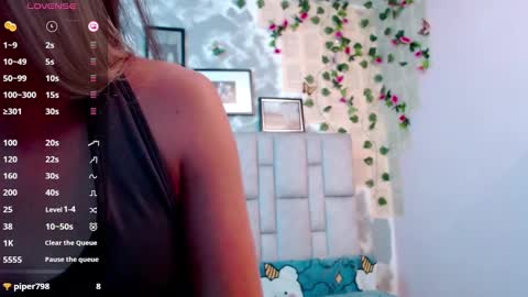 Snapshot of martina5_ chatting on December 12, 3:10 am Martina online show from December 12, 3:10 am