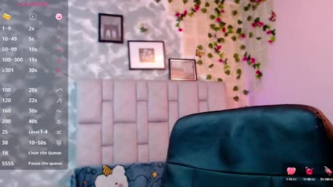 Snapshot of martina5_ chatting on December 16, 10:13 pm Martina online show from December 16, 10:13 pm