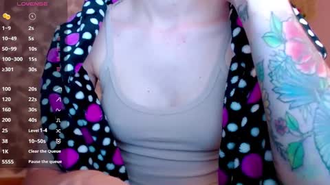 Snapshot of martina5_ chatting on January 2, 7:51 pm Martina online show from January 2, 7:51 pm