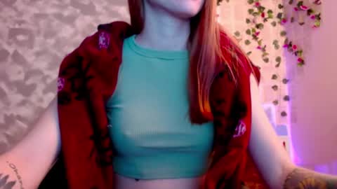 Snapshot of martina5_ chatting on February 15, 4:45 pm Martina online show from February 15, 4:45 pm