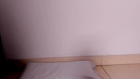 Laura online show from January 15, 12:09 am