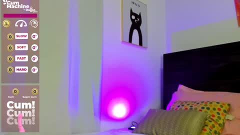 martina mIIler online show from February 17, 1:21 pm