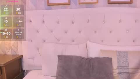 Snapshot of martina_rivera_ chatting on June 17, 11:45 am Martina online show from June 17, 11:45 am