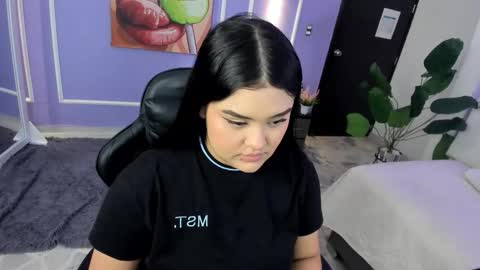 Snapshot of martina_saenz1 chatting on November 17, 6:24 pm Martina online show from November 17, 6:24 pm