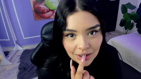 Snapshot of martina_saenz1 chatting on November 24, 8:52 pm Martina online show from November 24, 8:52 pm