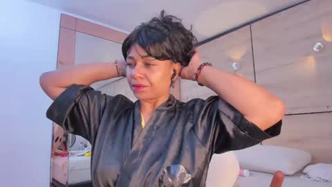 martina touss  online show from November 11, 12:05 pm