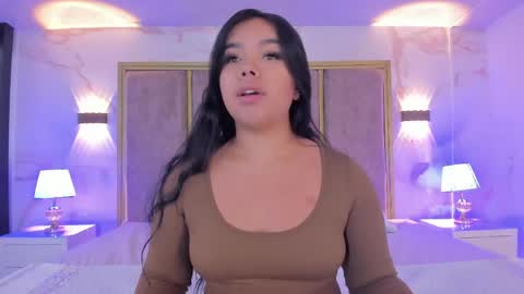 Snapshot of martinagarcia__ chatting on June 8, 7:14 pm Martina Garcia online show from June 8, 7:14 pm