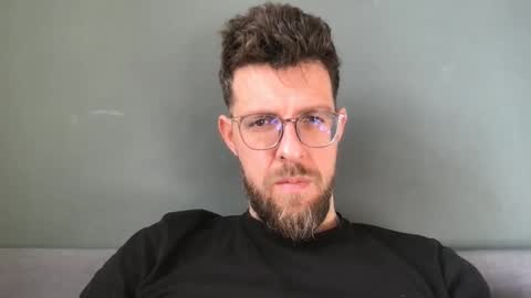 martinmagic467659 online show from February 25, 9:19 am