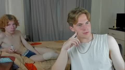 Snapshot of martintw_17 chatting on June 20, 6:05 am martintw_17 online show from June 20, 6:05 am