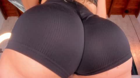 Snapshot of marttina_ruiz chatting on June 14, 2:30 pm Martina online show from June 14, 2:30 pm