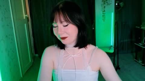 Nancy online show from February 18, 2:02 pm