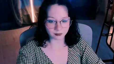 Snapshot of marty_bree chatting on July 6, 5:37 pm Nancy online show from July 6, 5:37 pm