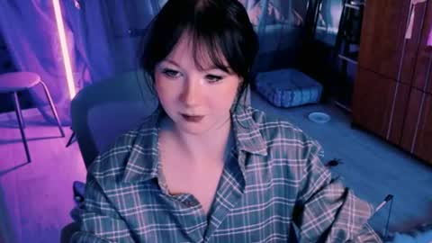 Snapshot of marty_bree chatting on July 13, 5:27 pm Nancy online show from July 13, 5:27 pm