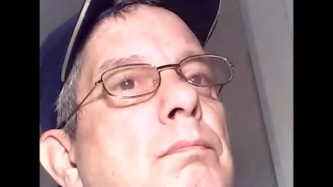 Snapshot of martylv702 chatting on April 28, 10:15 pm marty online show from April 28, 10:15 pm
