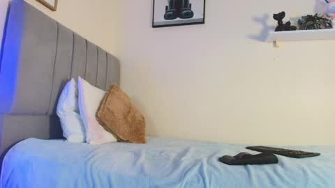 mary_cute9 online show from April 30, 12:22 pm