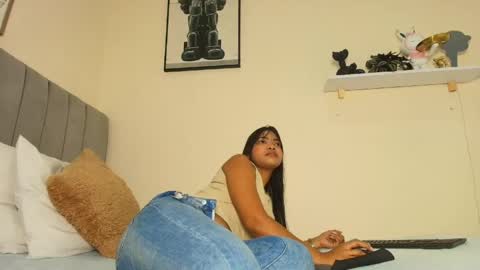 mary_cute9 online show from May 30, 12:02 pm