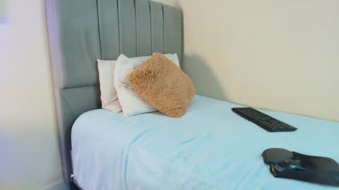 Snapshot of mary_cute9 chatting on July 7, 12:09 pm mary_cute9 online show from July 7, 12:09 pm