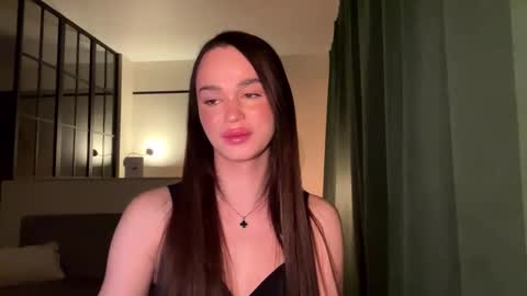 Mary online show from February 14, 8:49 pm