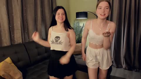 Mary online show from February 1, 7:57 am