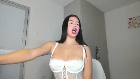 Snapshot of mary_iveet chatting on July 29, 8:29 pm MARY model independient online show from July 29, 8:29 pm