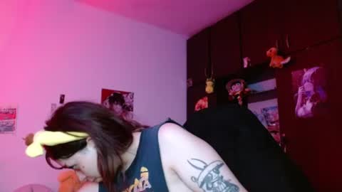                      100   online show from June 13, 5:16 am