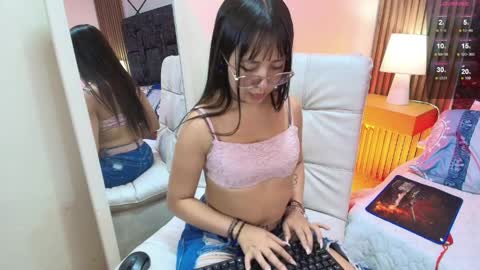 mary_luckaysha online show from March 31, 7:25 pm