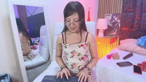 mary_luckaysha online show from June 5, 7:19 pm