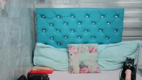  Mary Moon  online show from March 4, 5:45 pm