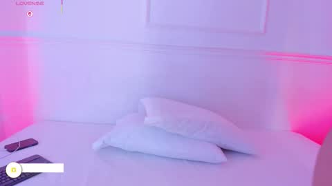 Snapshot of mary_suarez chatting on November 16, 4:18 am Maria online show from November 16, 4:18 am