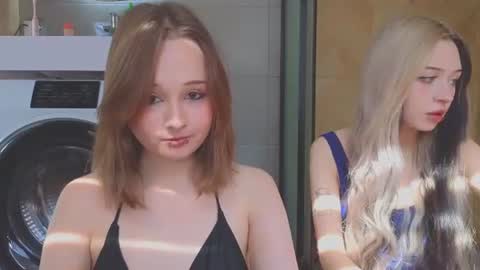 Snapshot of mary_u chatting on August 2, 6:34 am Ur Mary online show from August 2, 6:34 am