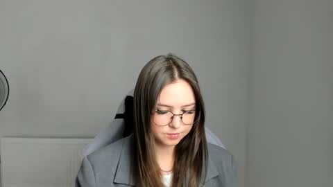 Alice online show from June 26, 6:51 am