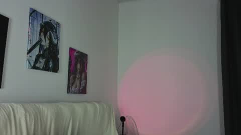 Snapshot of mary_wester chatting on July 7, 9:57 am Mary online show from July 7, 9:57 am