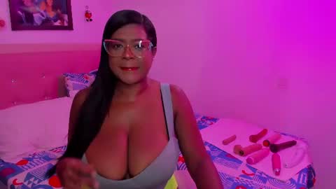 Snapshot of maryalelove chatting on July 15, 6:46 pm Marya online show from July 15, 6:46 pm