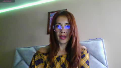 Engracia online show from April 4, 9:45 pm