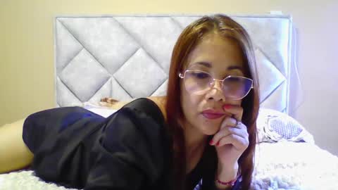 Snapshot of maryamgirl08 chatting on June 5, 10:04 pm Engracia online show from June 5, 10:04 pm