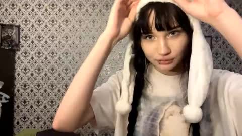 Snapshot of maryamtraylor chatting on November 28, 1:58 pm Sofia online show from November 28, 1:58 pm