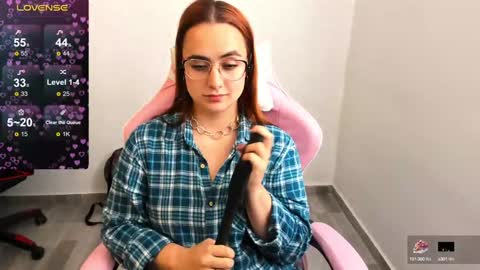 Snapshot of maryluna95 chatting on January 30, 9:58 pm Dulce Maria online show from January 30, 9:58 pm