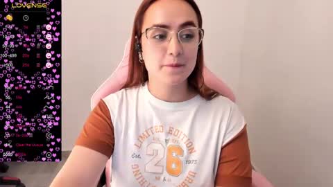 Snapshot of maryluna95 chatting on February 11, 2:46 am Dulce Maria online show from February 11, 2:46 am