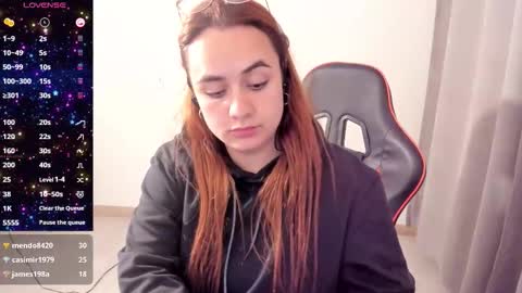 Snapshot of maryluna95 chatting on October 31, 4:02 am Dulce Maria online show from October 31, 4:02 am