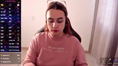 Snapshot of maryluna95 chatting on November 5, 5:13 pm Dulce Maria online show from November 5, 5:13 pm